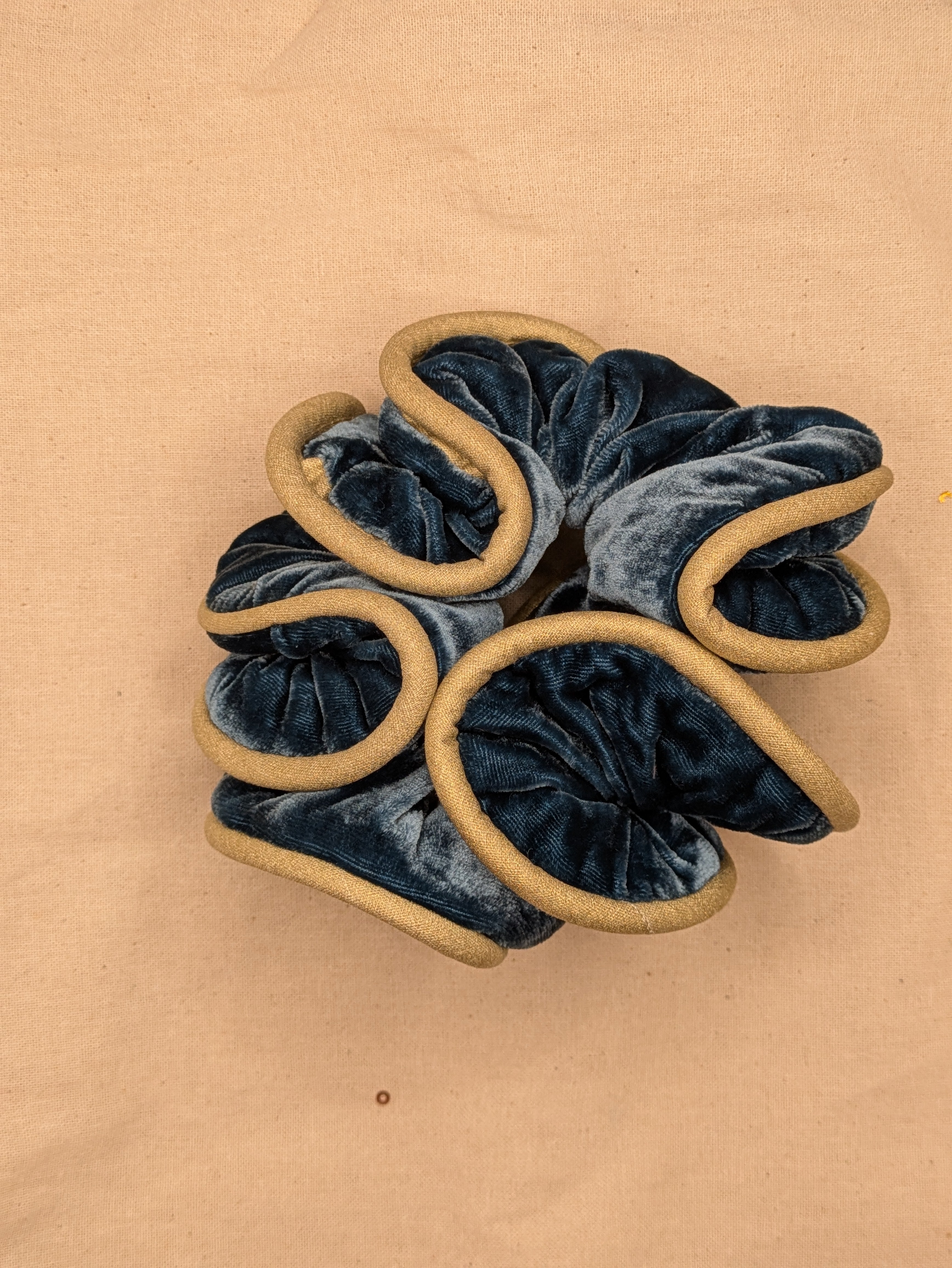 Kind - Maxi Scrunchie