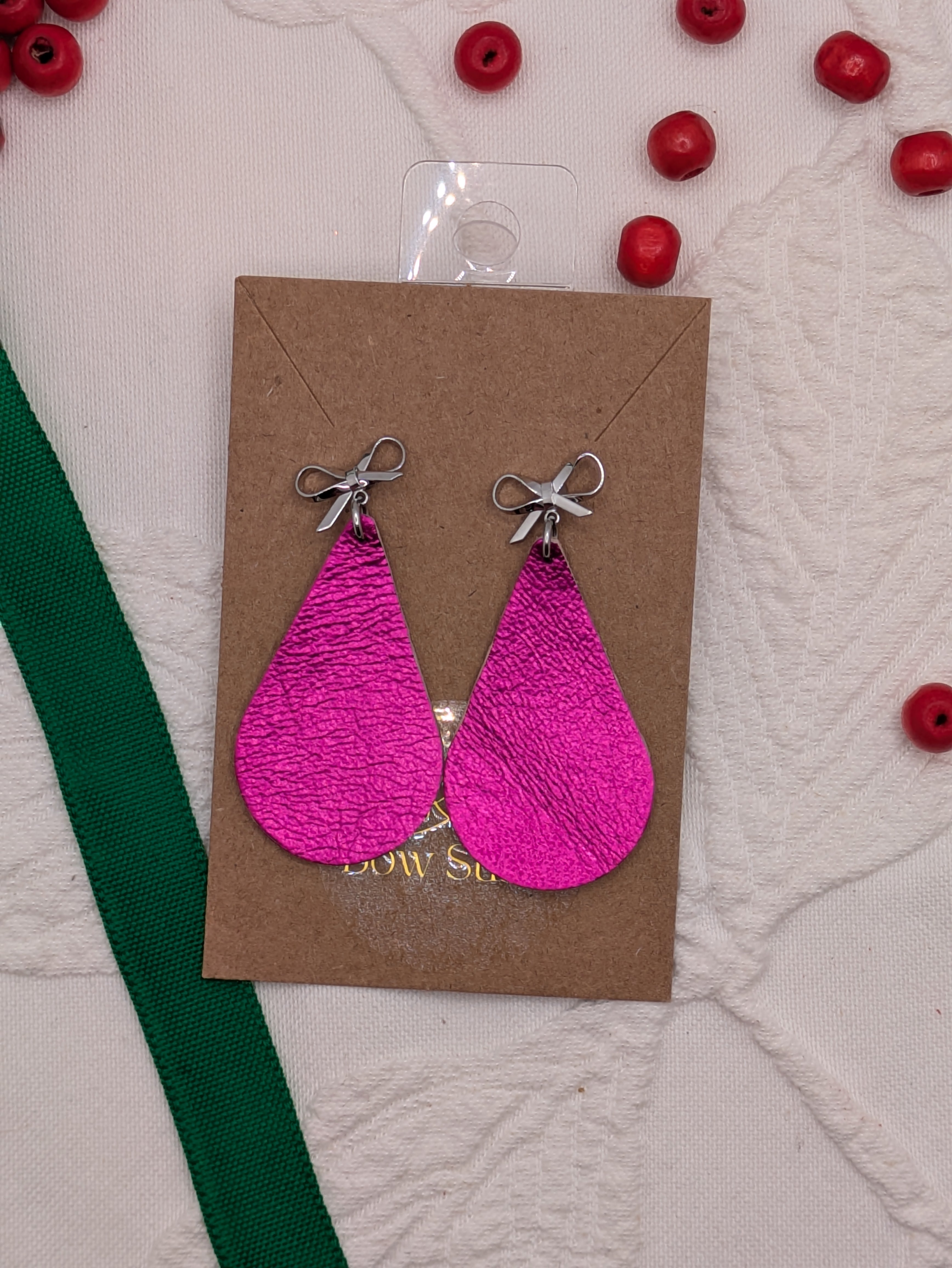 Signature Earring - Fucshia