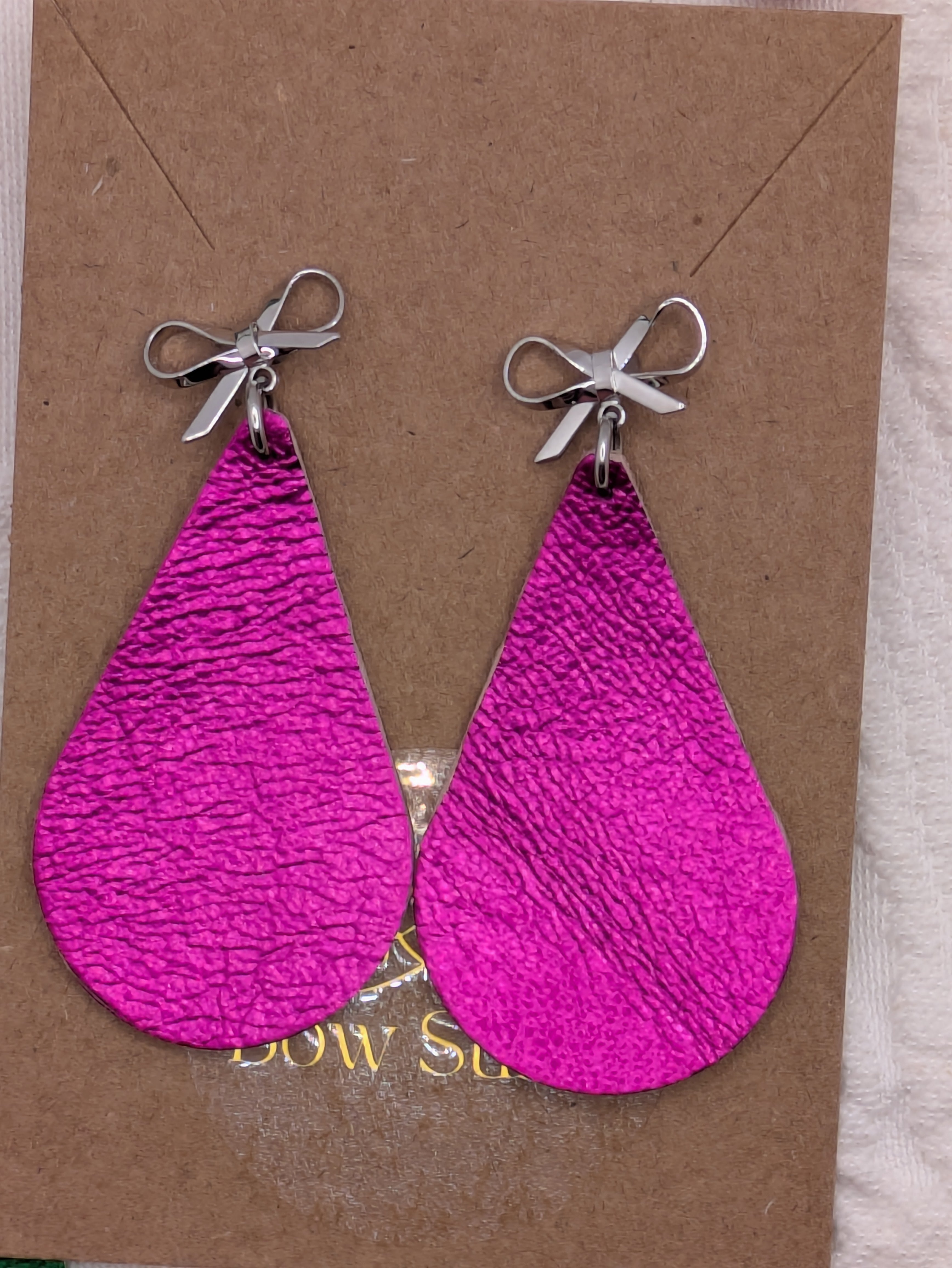 Signature Earring - Fucshia