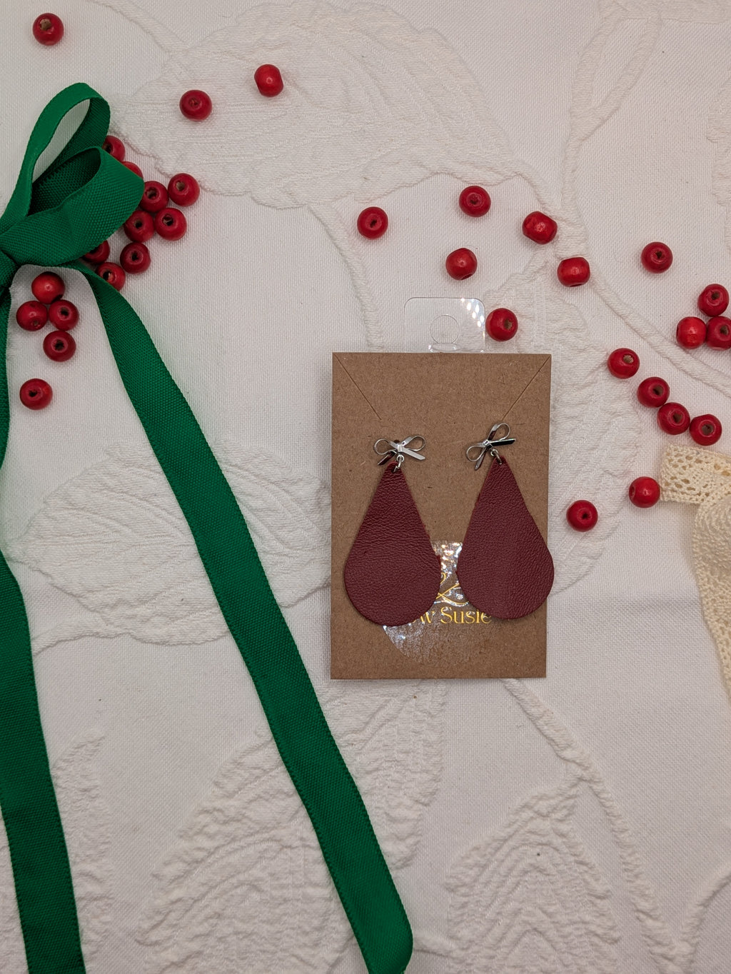 Signature Earring - Burgundy