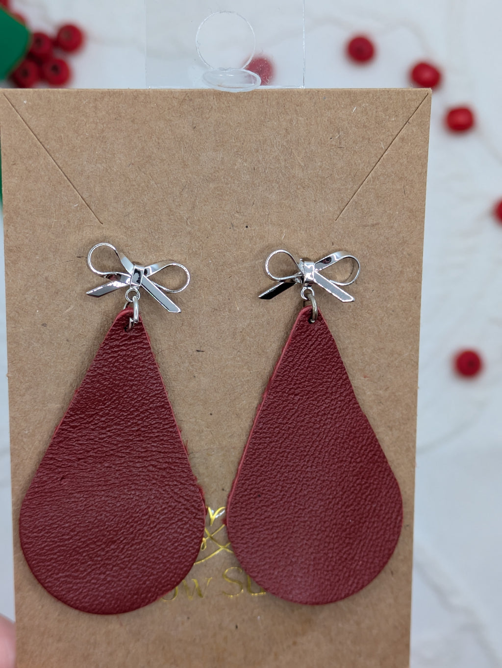 Signature Earring - Burgundy