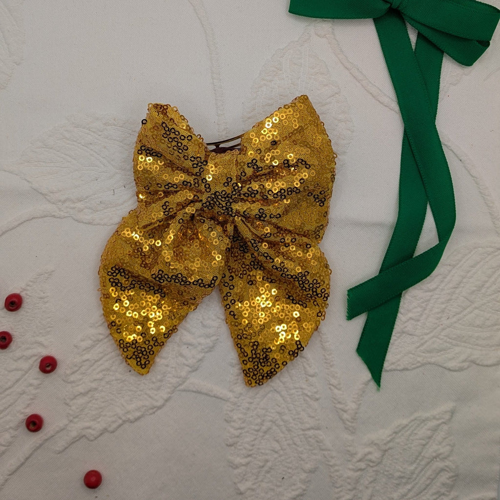 All Eyes Are on You - Sailor Bow